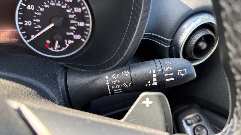 Nissan Juke 1.0 DiG-T 114 N-Connecta 5dr DCT Petrol Hatchback